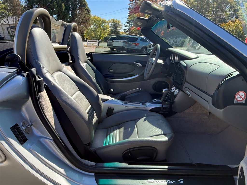 Used 2003 Porsche Boxster S RWD image 16