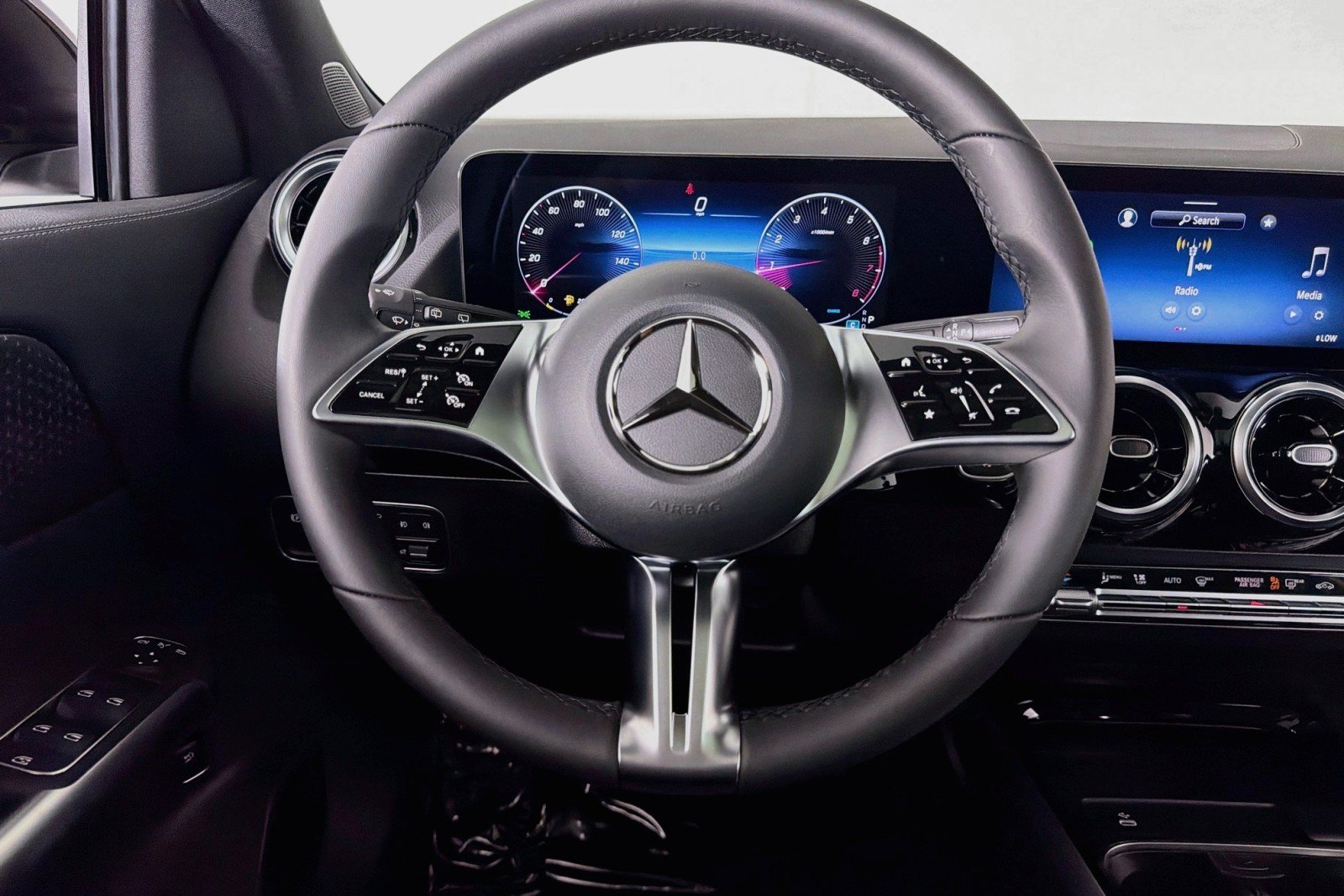 New 2026 Mercedes-Benz GLA 250 image 17