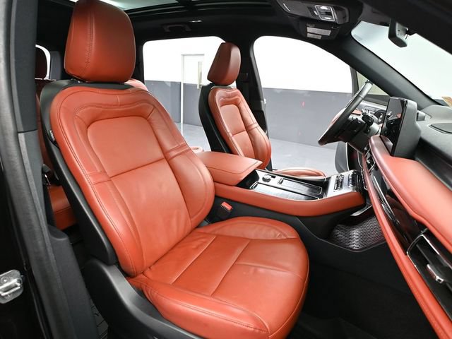 Used 2025 Lincoln Aviator Reserve w/ Jet Appearance Package AWD/4WD image 46