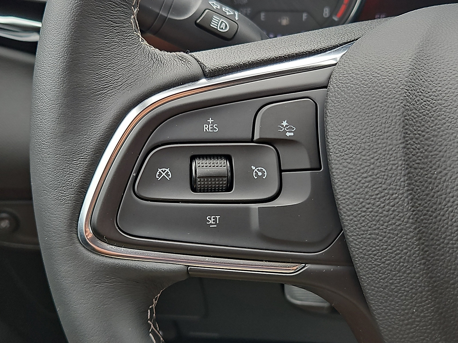Used 2023 Buick Encore GX Select w/ Sport Touring Package FWD image 20