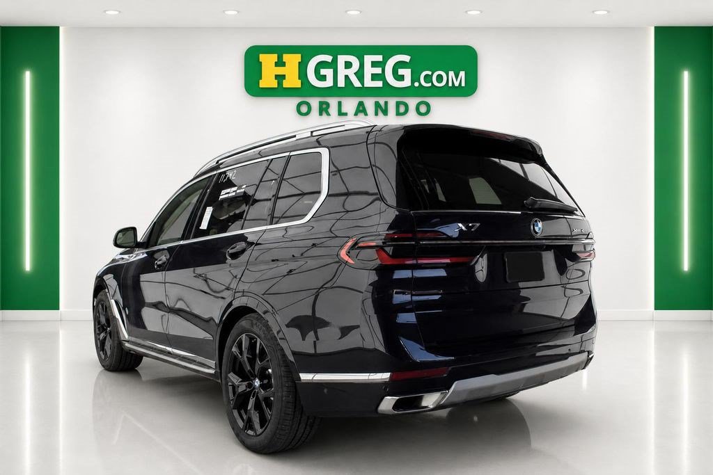 Used 2026 BMW X7 xDrive40i AWD/4WD image 2