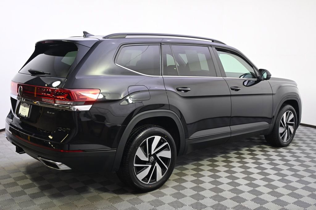 Used 2025 Volkswagen Atlas SE image 7