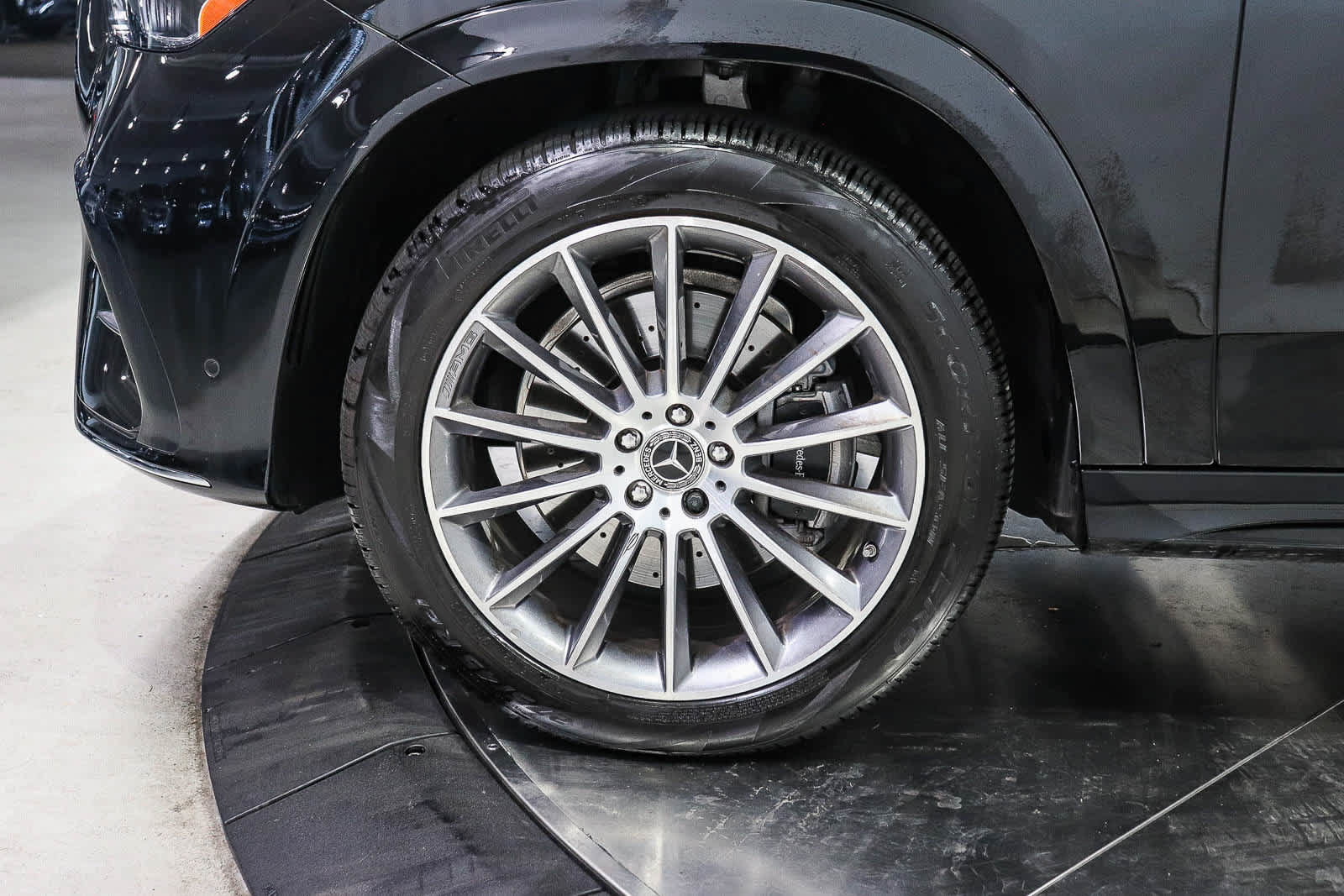 Certified 2026 Mercedes-Benz GLE 580 4MATIC image 9