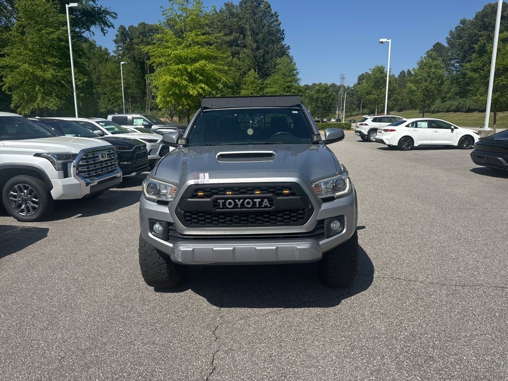Used 2017 Toyota Tacoma TRD Sport w/ Premium & Technology Package image 2