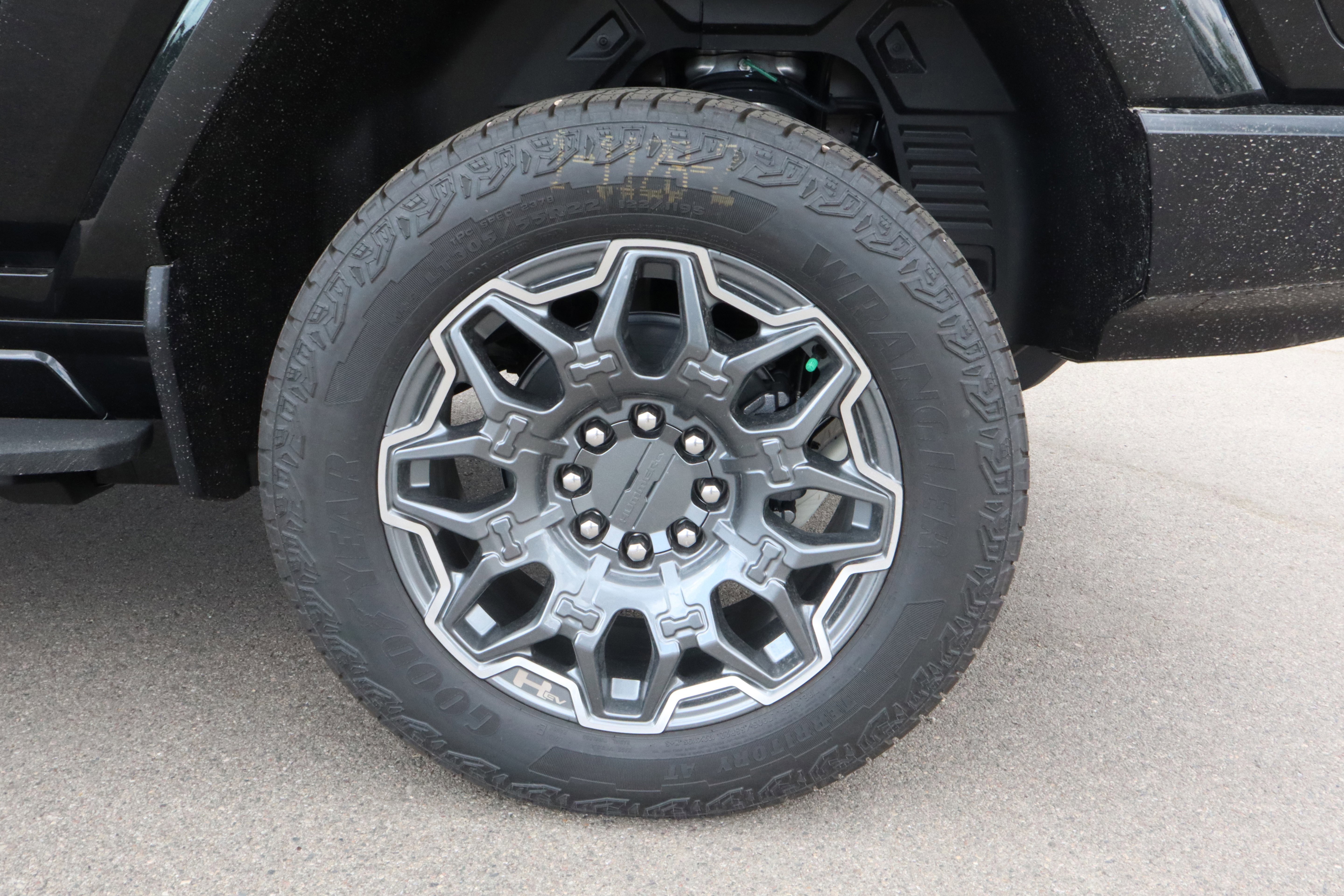 New 2025 GMC Hummer EV 3X image 21