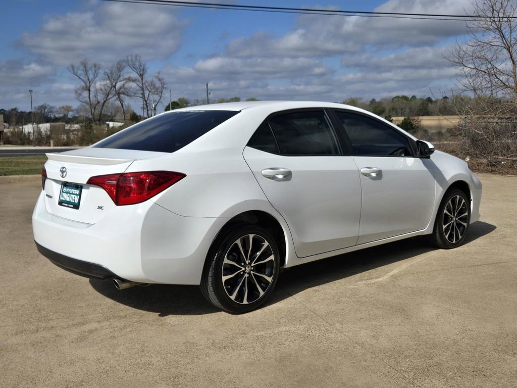 Used 2018 Toyota Corolla SE FWD image 6