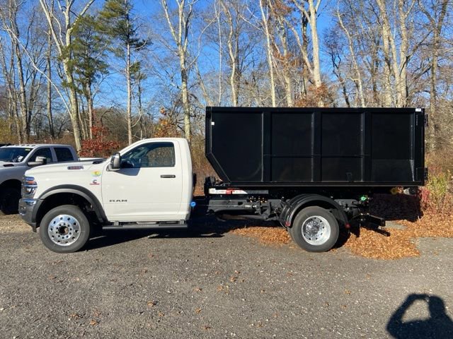 New 2026 RAM 5500 4x4 Regular Cab image 4