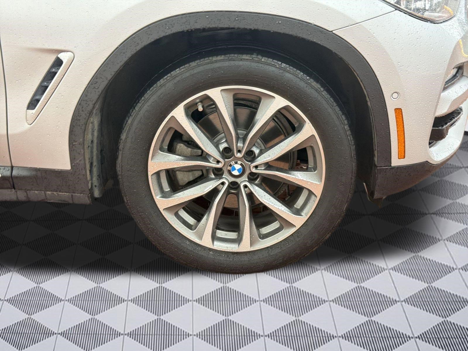 Used 2018 BMW X3 xDrive30i w/ Executive Package image 10