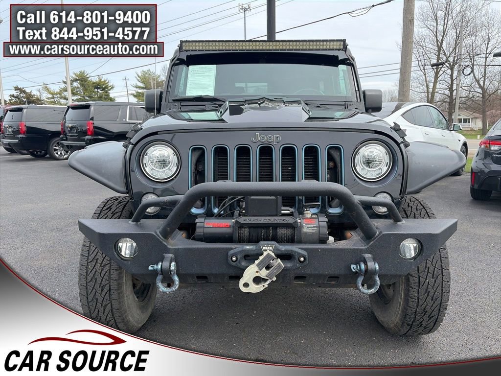 Used 2018 Jeep Wrangler Sahara w/ Connectivity Group image 2