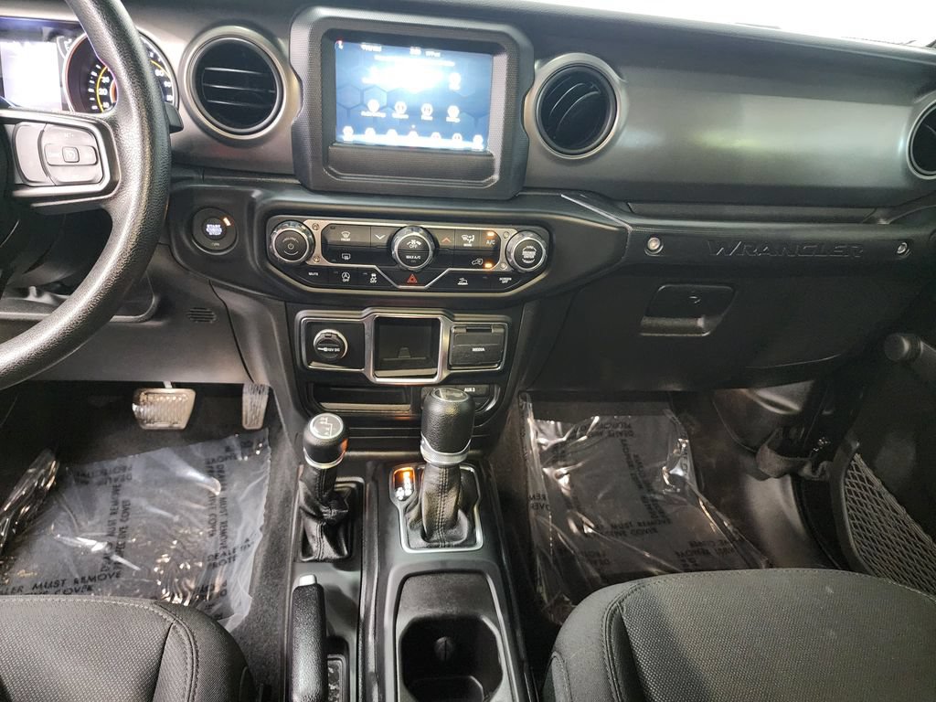 Used 2023 Jeep Wrangler Unlimited Sport AWD/4WD image 15