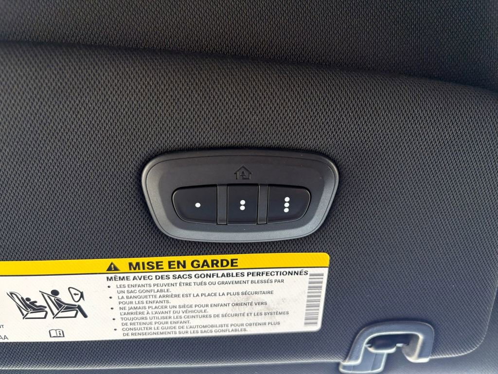 New 2026 Chrysler Pacifica Select image 28