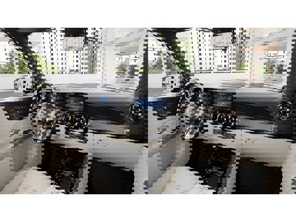 New 2026 Mercedes-Benz GLB 250 4MATIC image 6