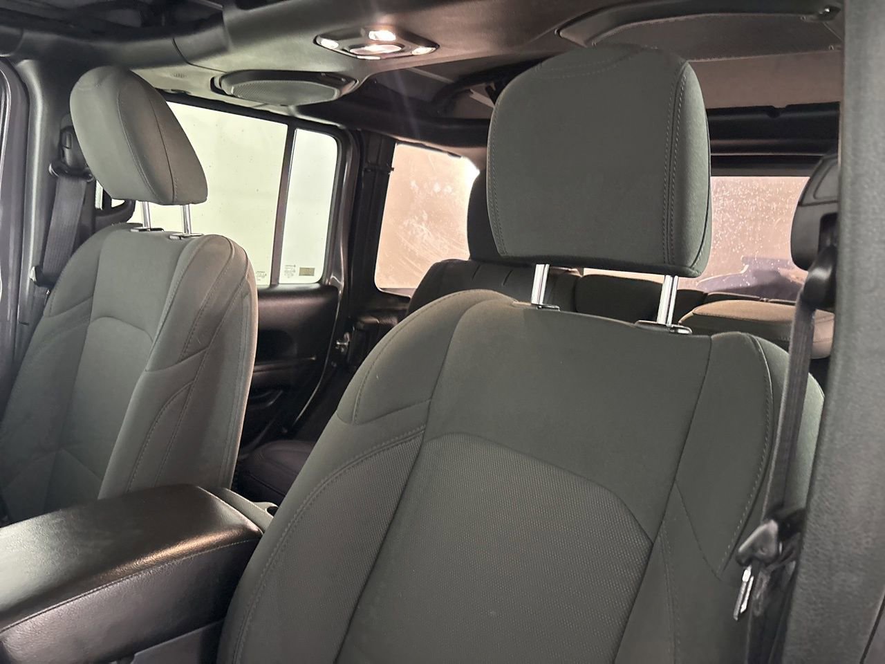 Used 2021 Jeep Wrangler Unlimited Sport image 10