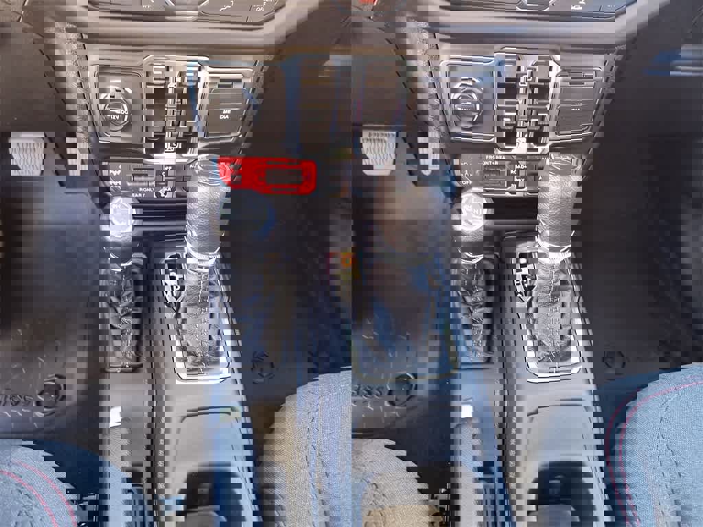 New 2025 Jeep Gladiator Rubicon w/ Convenience Group image 19