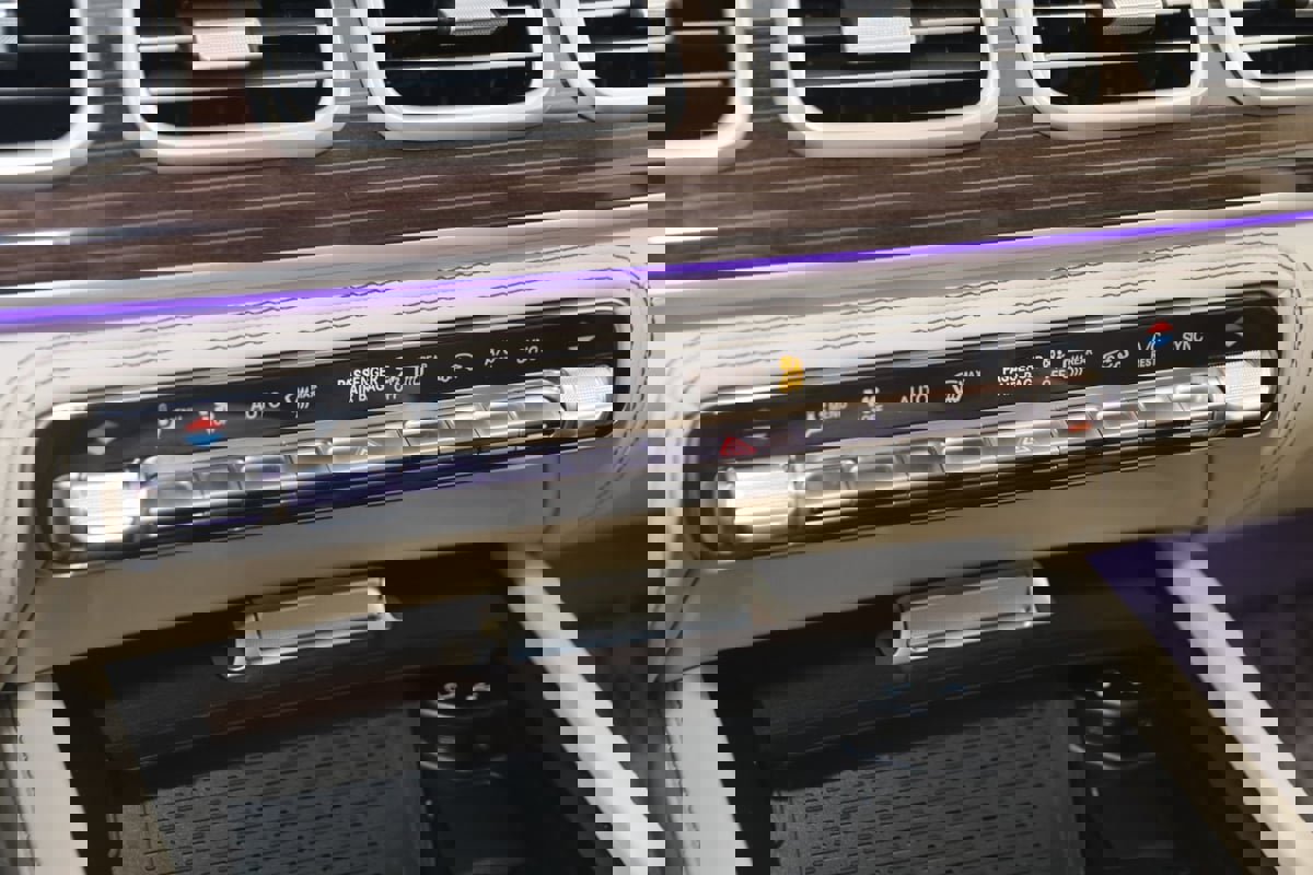 Used 2022 Mercedes-Benz Maybach GLS 600 4MATIC image 51