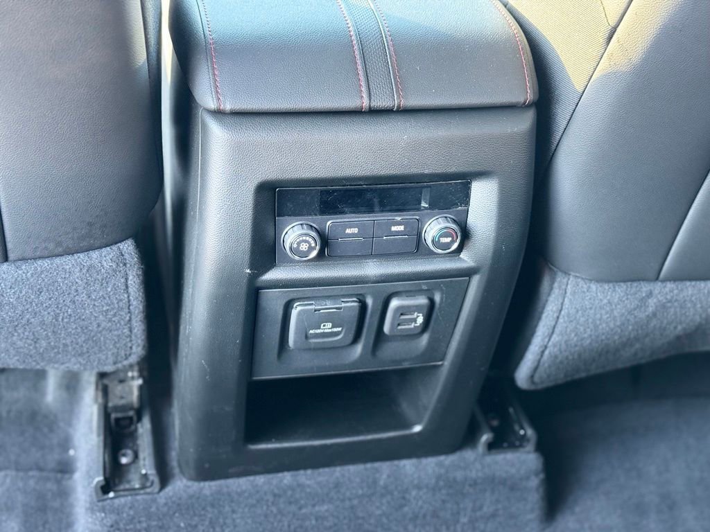 Used 2024 Chevrolet Traverse RS w/ LPO, Floor Liner Package AWD/4WD image 25