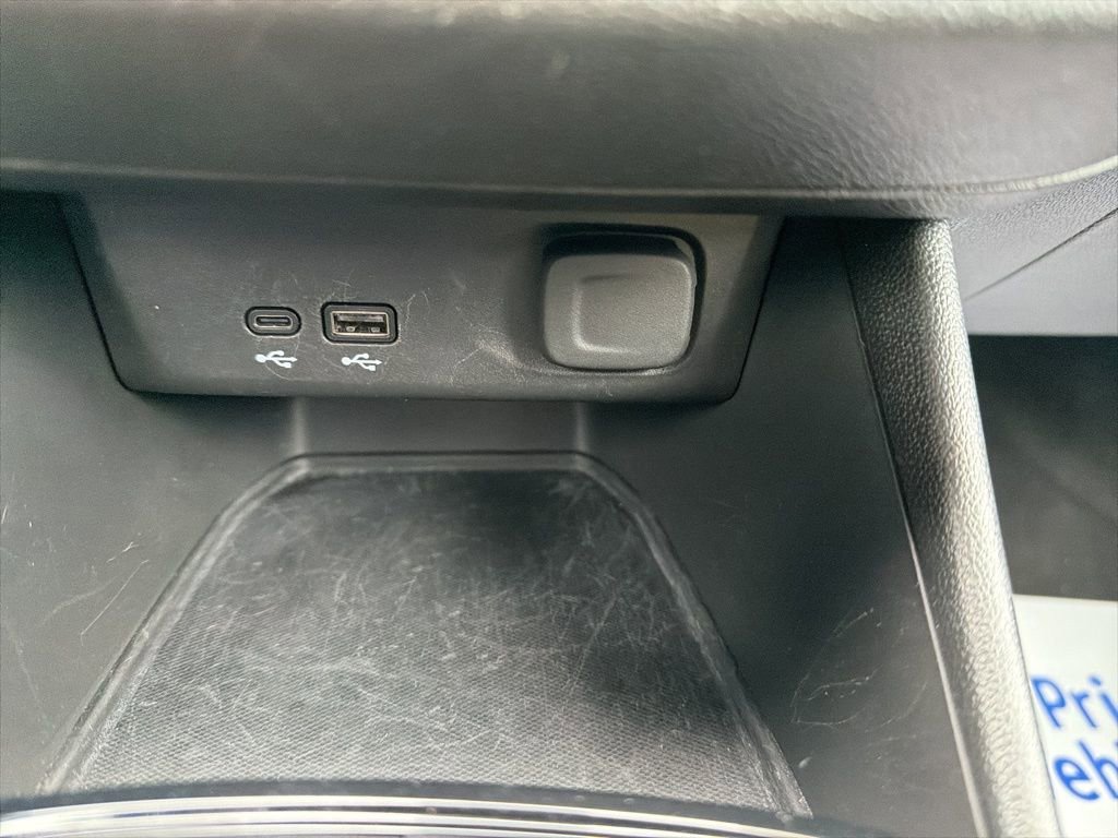 Used 2025 Buick Envista Sport Touring image 22