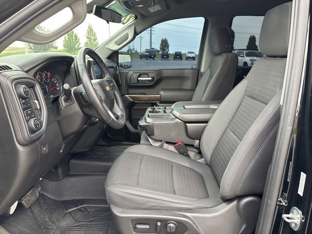 Certified 2022 Chevrolet Silverado 1500 LT w/ Z71 Off-Road Package AWD/4WD image 9