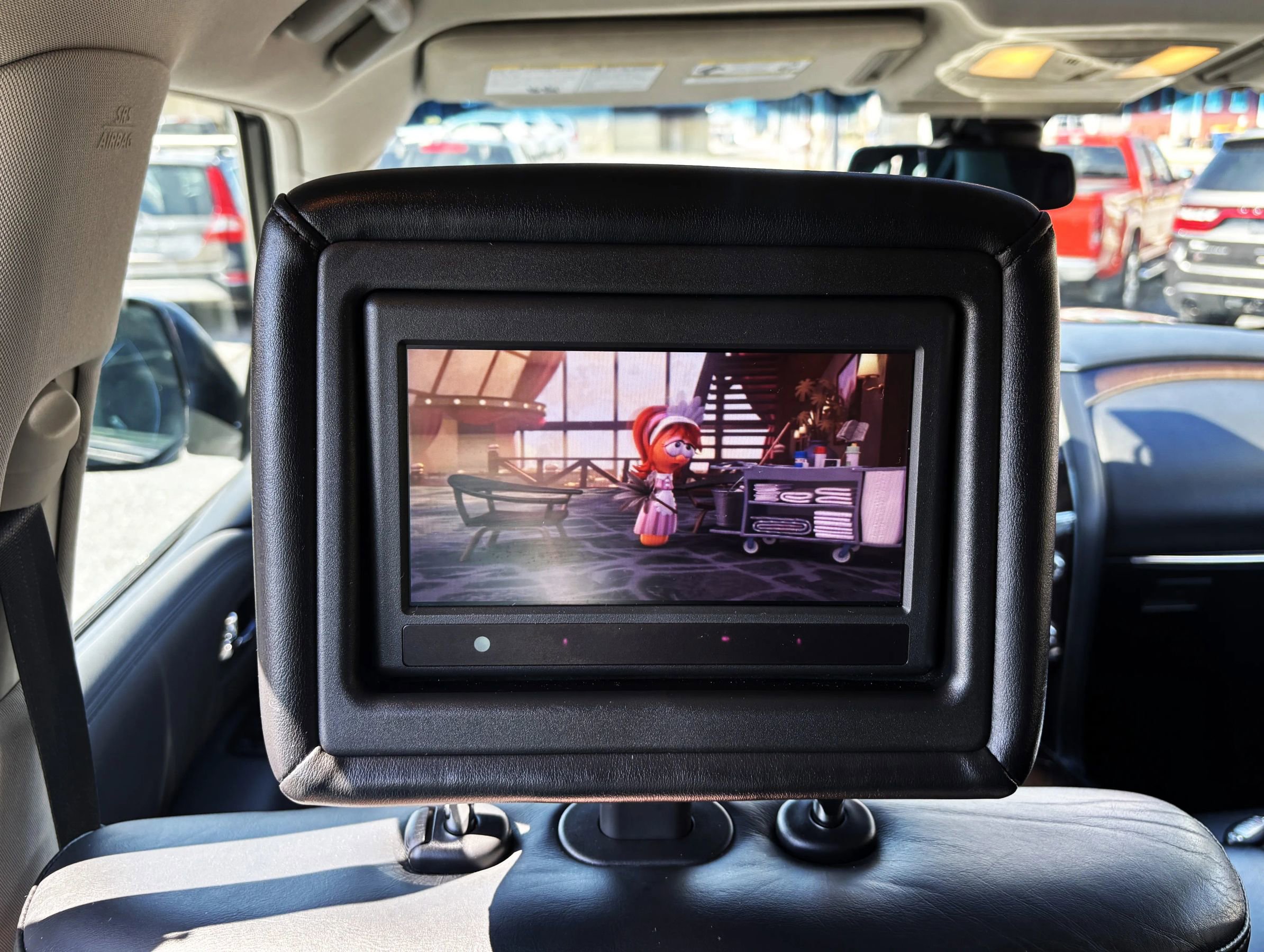 Used 2012 INFINITI QX56 4WD w/ Deluxe Touring Pkg image 12