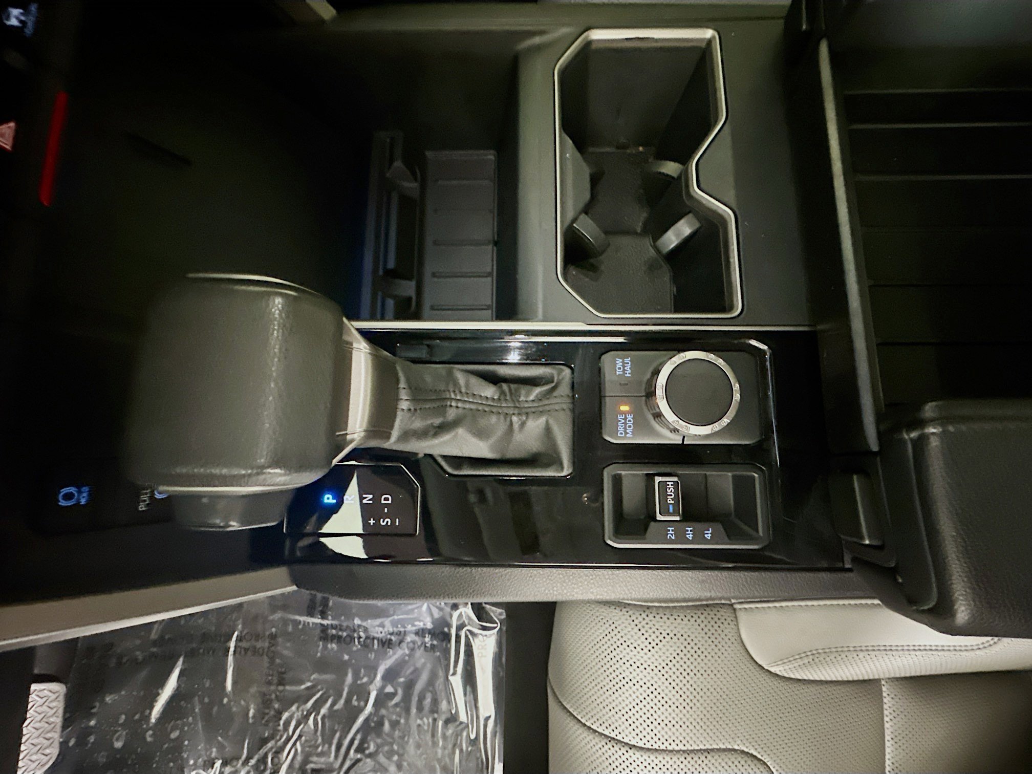 Used 2022 Toyota Tundra SR5 w/ SR5 Premium Package image 22