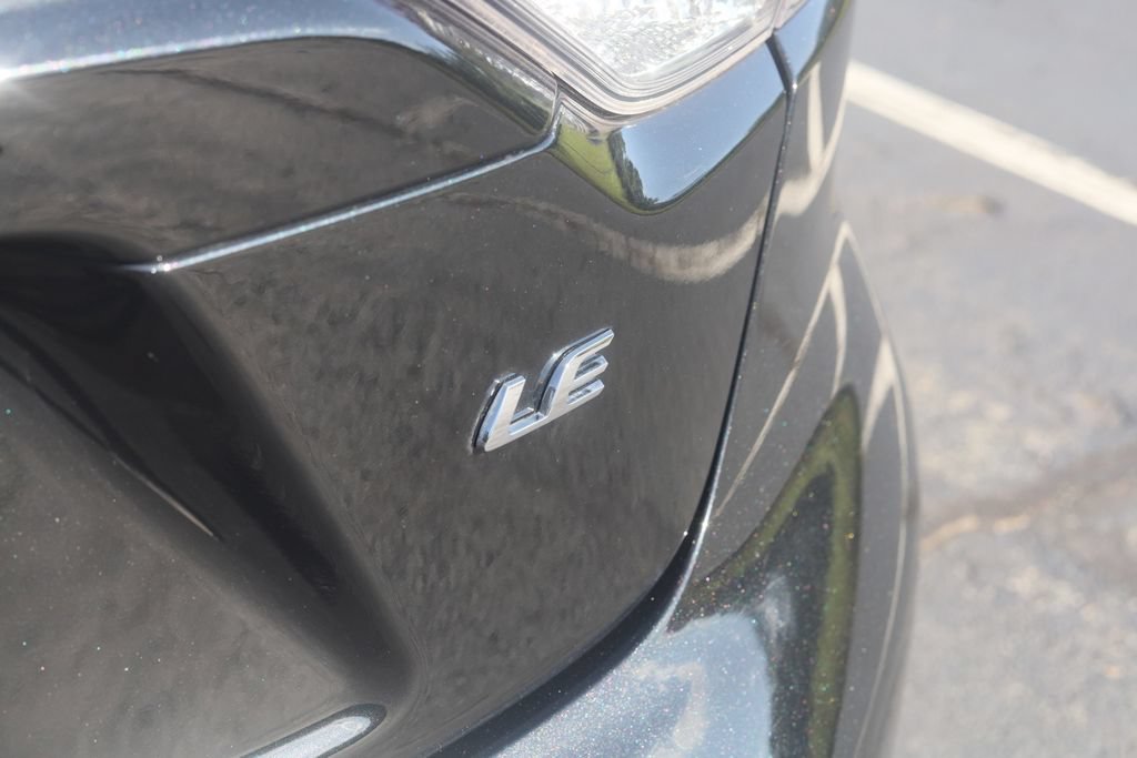 Used 2020 Toyota Corolla LE FWD image 25
