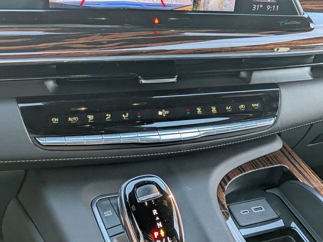 Used 2022 Cadillac Escalade ESV Luxury image 23