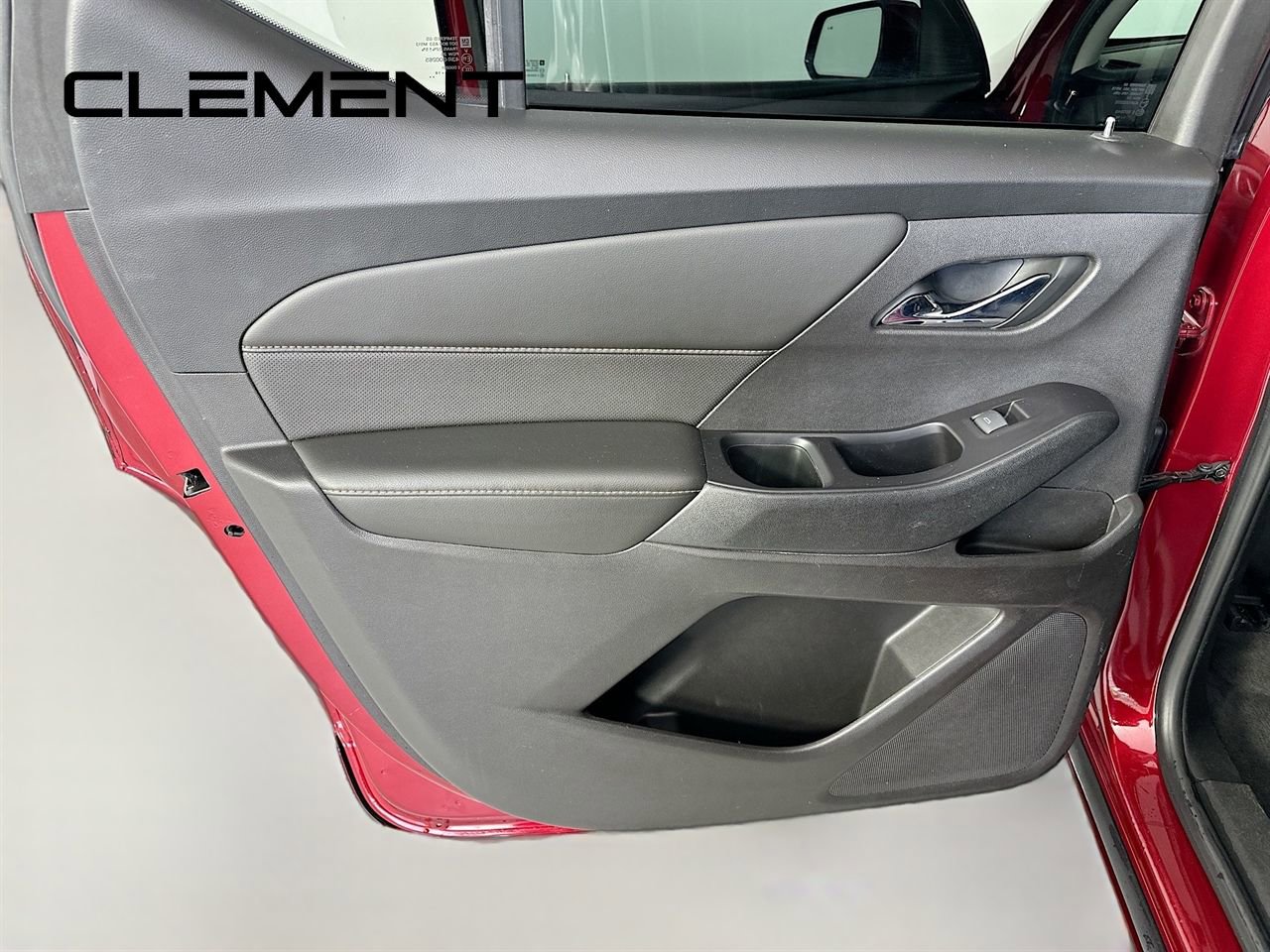 Used 2018 Chevrolet Traverse Premier w/ Driver Confidence II Package image 30