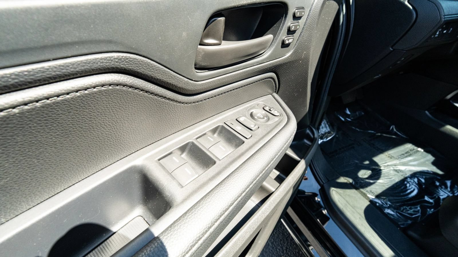 Used 2025 Honda Odyssey Sport-L image 37