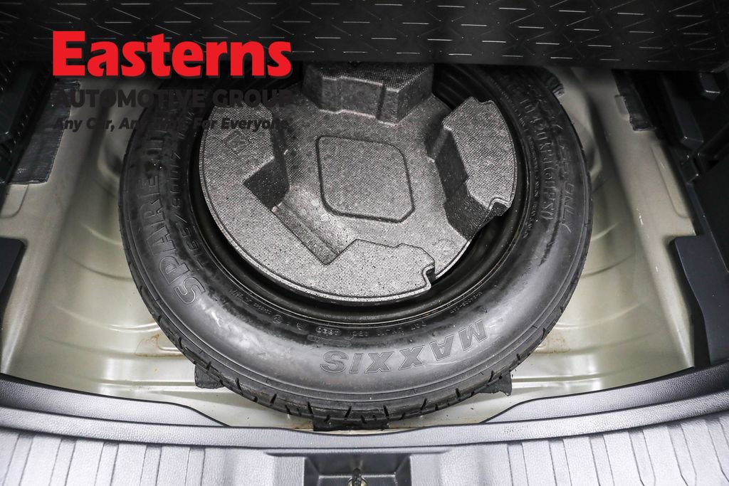 Used 2021 Toyota RAV4 XLE w/ Convenience Package image 23