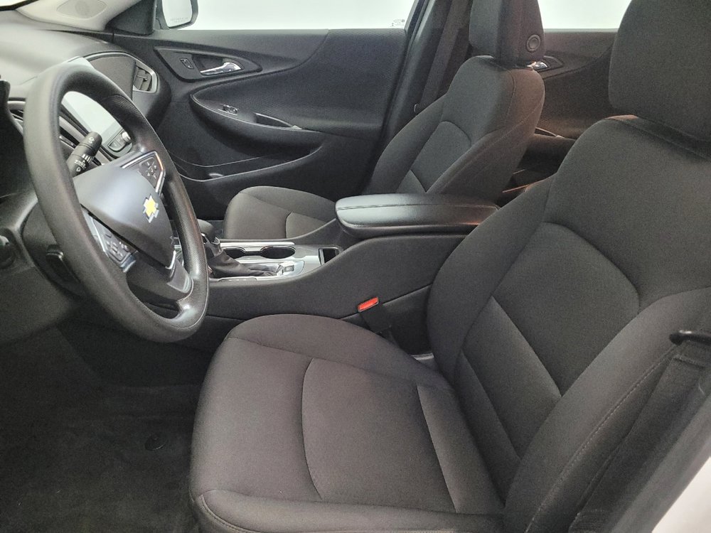 Used 2024 Chevrolet Malibu LT image 17