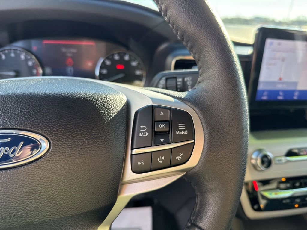 Used 2024 Ford Explorer XLT w/ Equipment Group 202A image 18