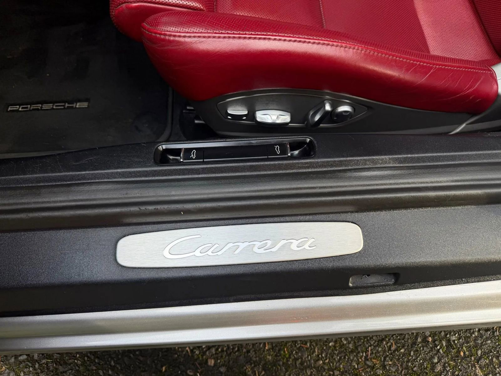 Used 2017 Porsche 911 Carrera image 14