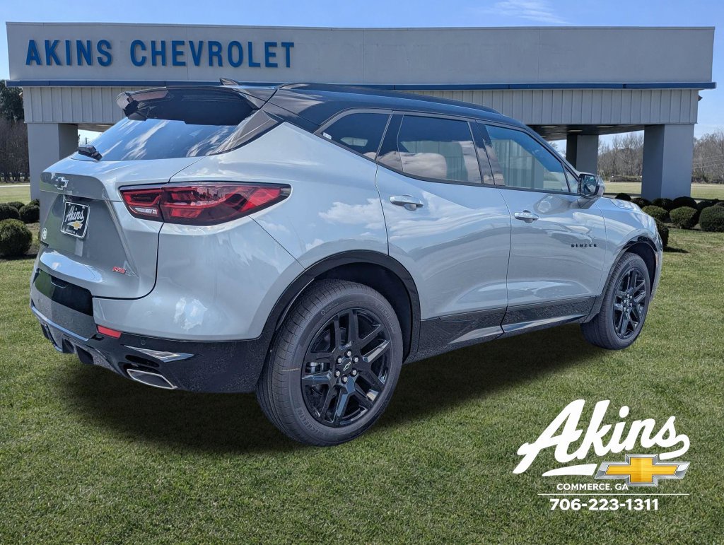 New 2026 Chevrolet Blazer RS w/ Driver Confidence II Package FWD image 4