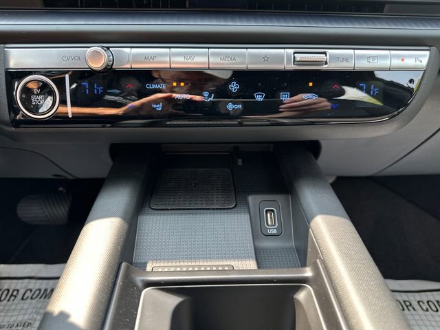 New 2025 Hyundai Ioniq 6 SEL AWD/4WD image 15