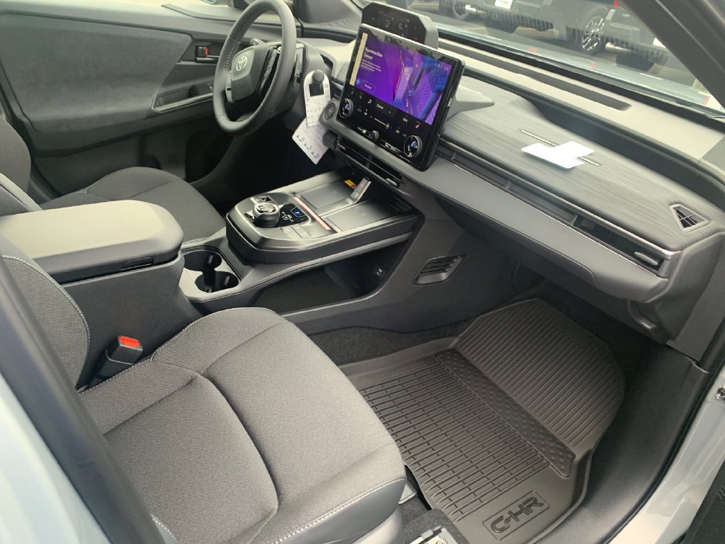 New 2026 Toyota C-HR AWD/4WD image 17