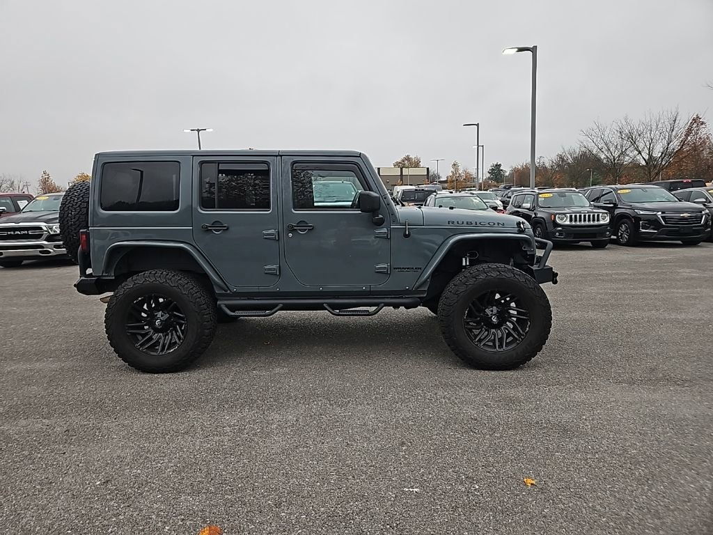 Used 2015 Jeep Wrangler Unlimited Rubicon w/ Connectivity Group image 8