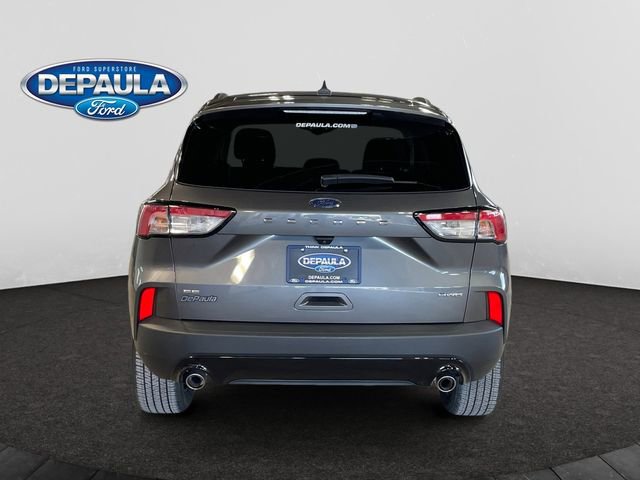 Used 2022 Ford Escape SE w/ SE Sport Appearance Package image 5
