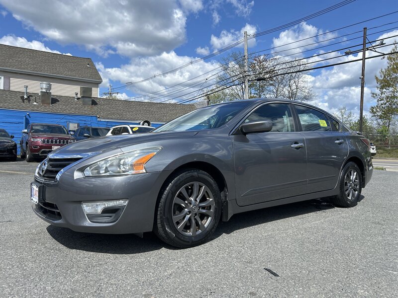 Used 2015 Nissan Altima 2.5 S w/ Special Edition Package FWD image 1