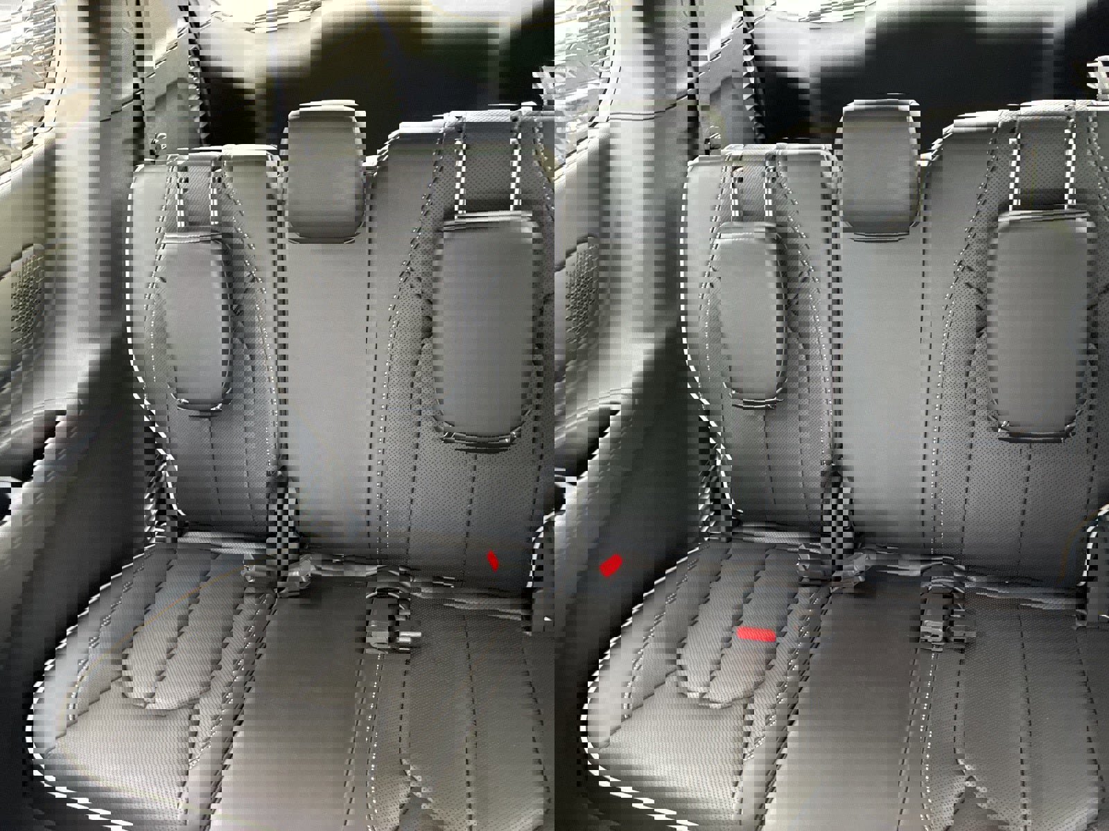 New 2026 Chrysler Pacifica Limited w/ Uconnect Theater Family Group image 20