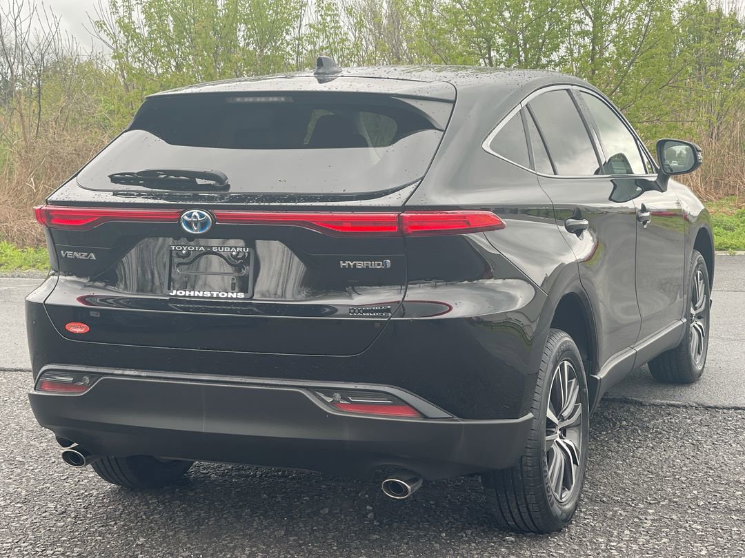 Certified 2022 Toyota Venza LE AWD/4WD image 14