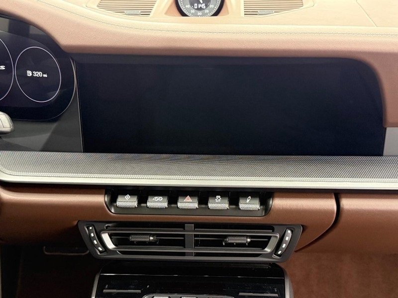 Certified 2022 Porsche 911 Carrera 4S w/ Premium Package image 15