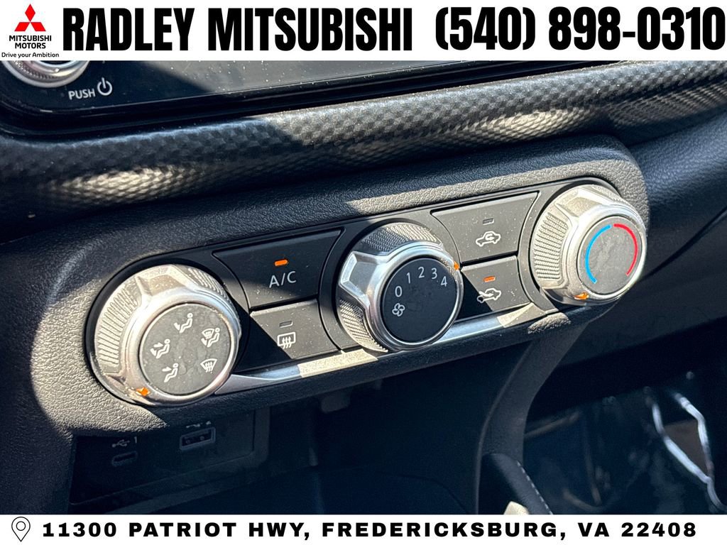Used 2023 Nissan Kicks SV FWD image 10