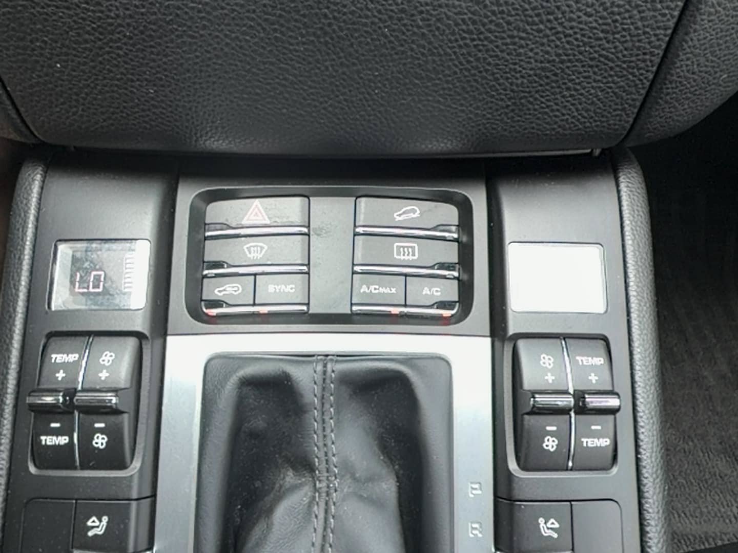 Used 2018 Porsche Macan GTS AWD/4WD image 11