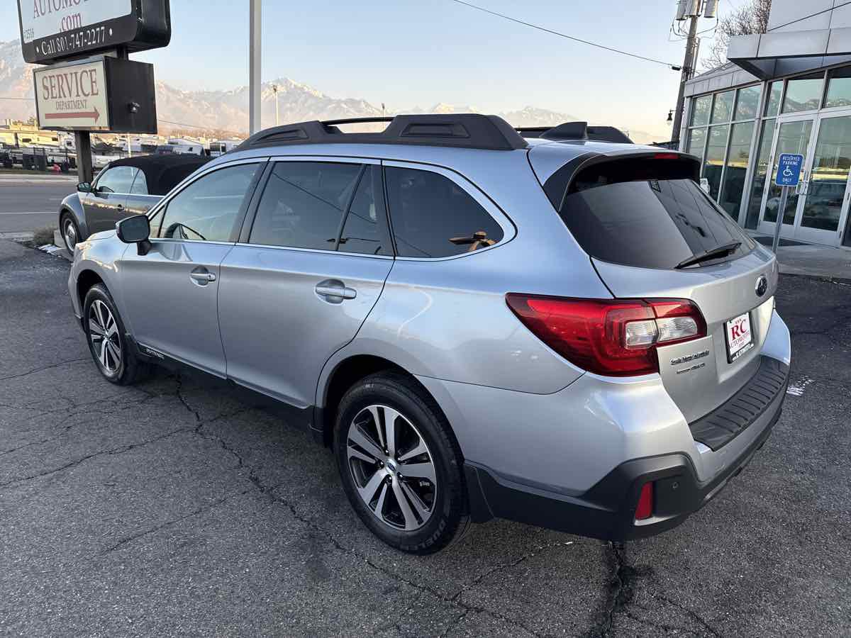 Used 2018 Subaru Outback 2.5i Limited image 8