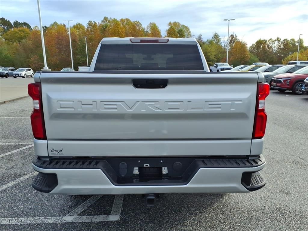 Used 2022 Chevrolet Silverado 1500 Custom w/ Safety Confidence Package image 4