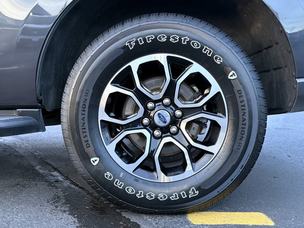 Certified 2024 Ford Expedition XLT image 13