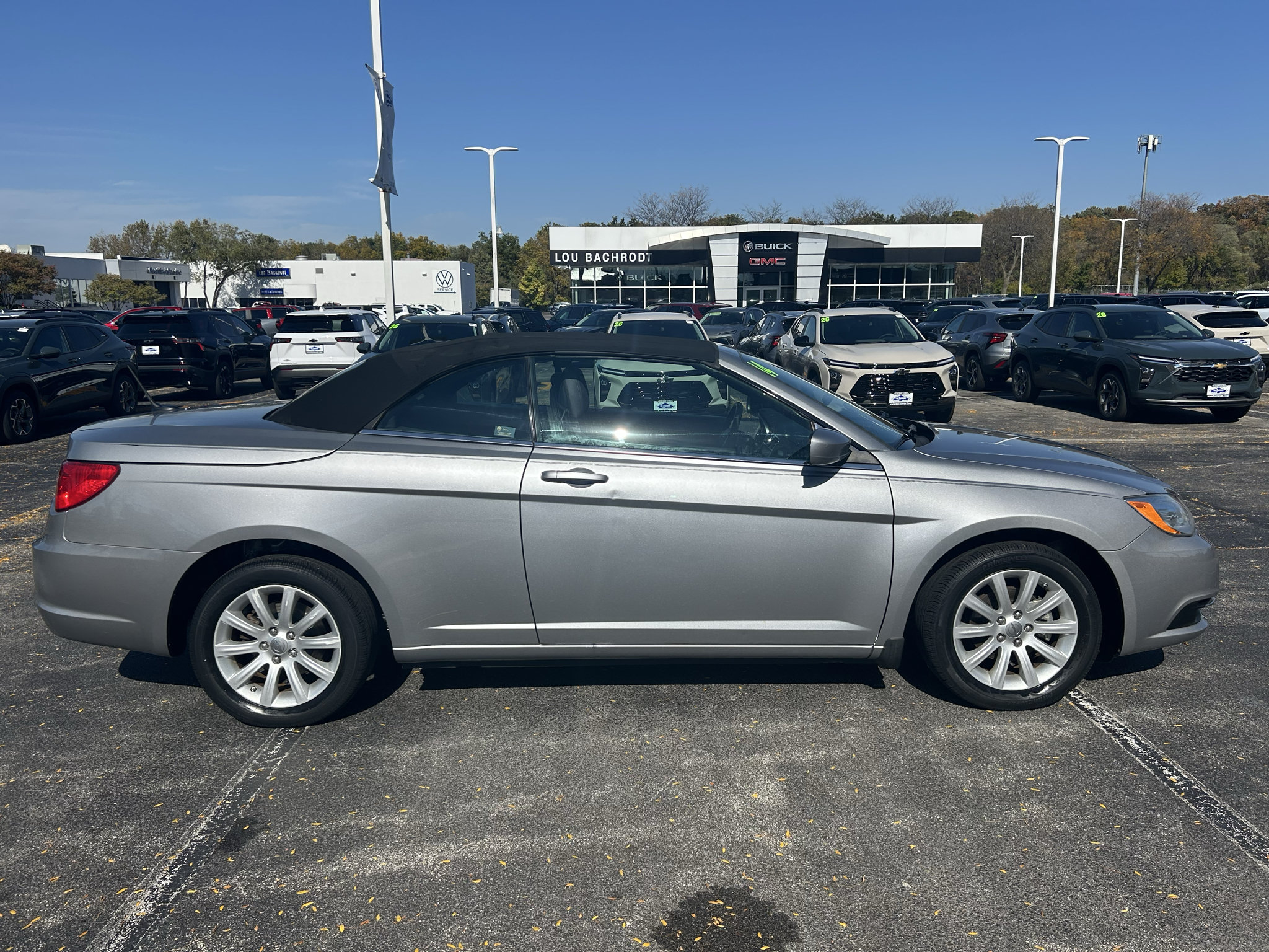 Used 2014 Chrysler 200 Touring w/ Cold Weather Group FWD image 8