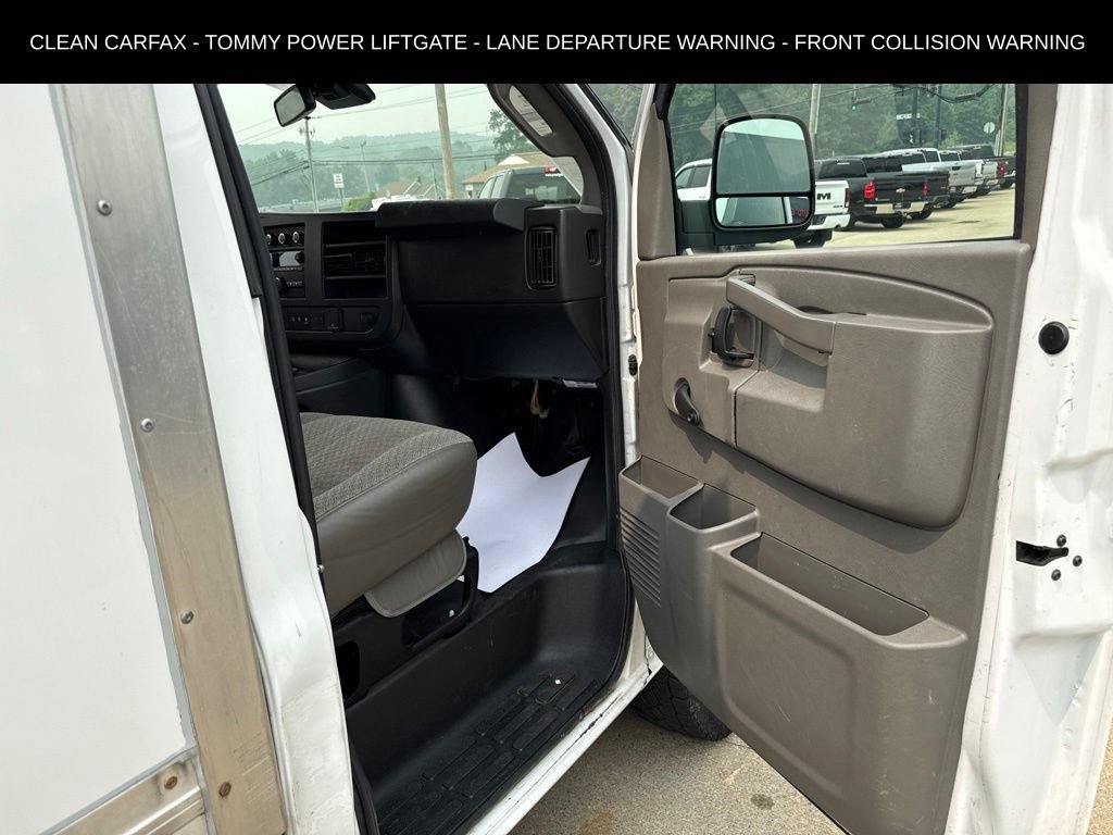 Used 2021 Chevrolet Express 3500 RWD image 30