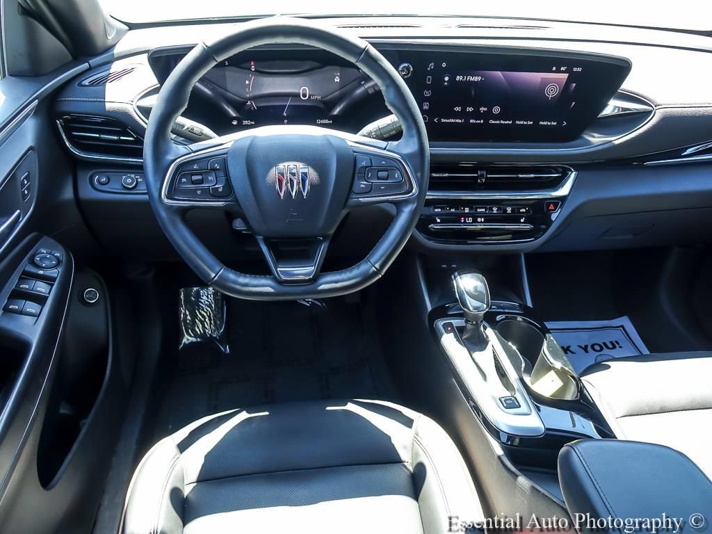 Used 2025 Buick Envista Sport Touring FWD image 15