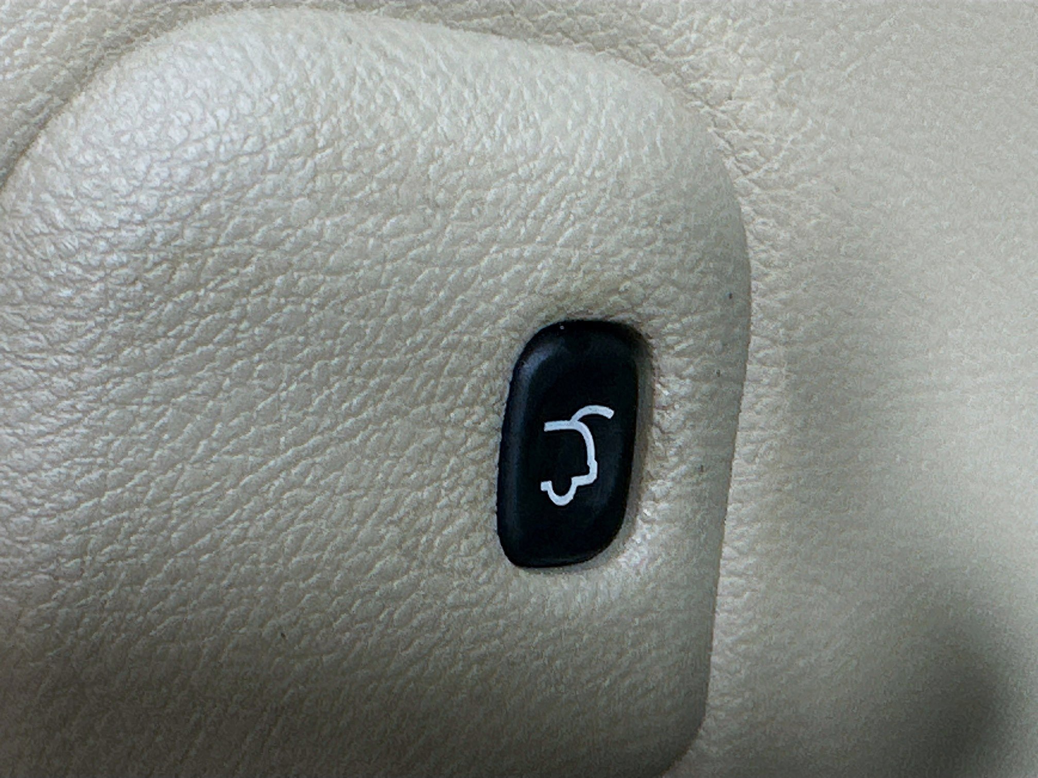 Used 2018 Jeep Grand Cherokee Limited image 30